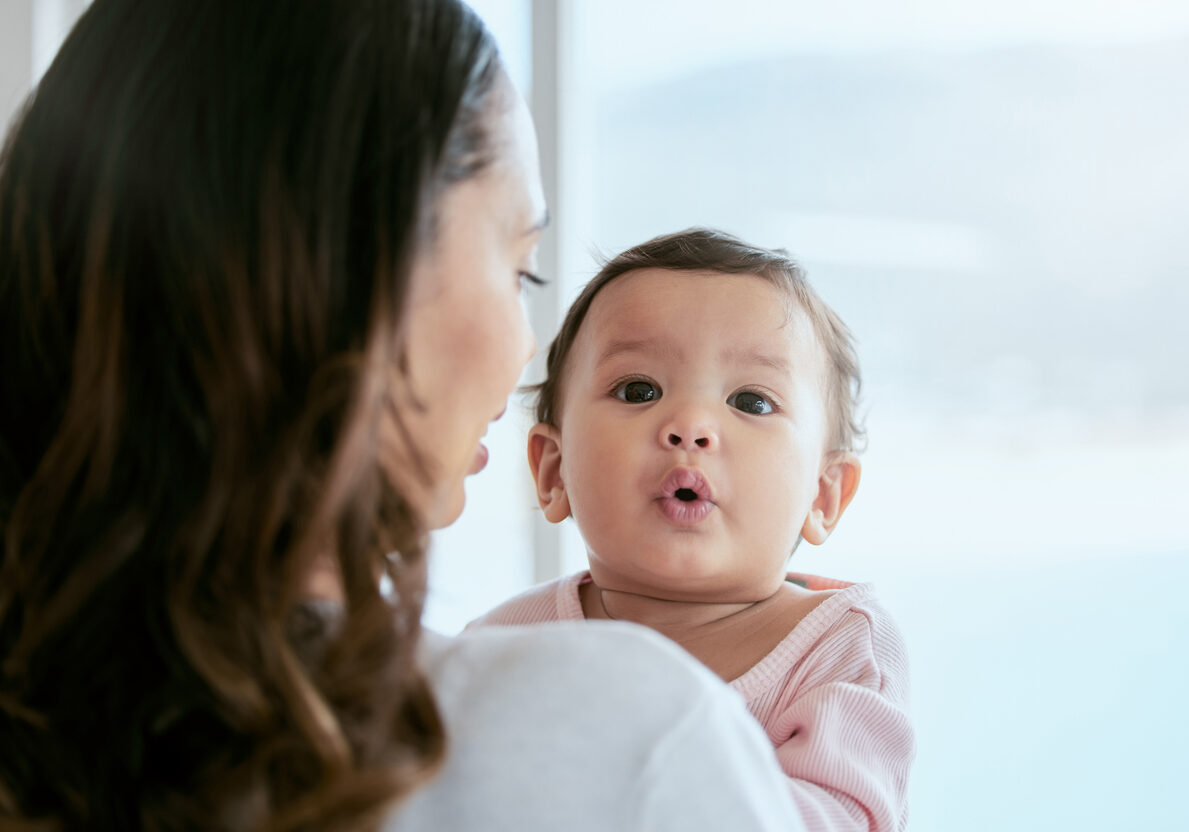 If I move my mouth, it makes a sound?!